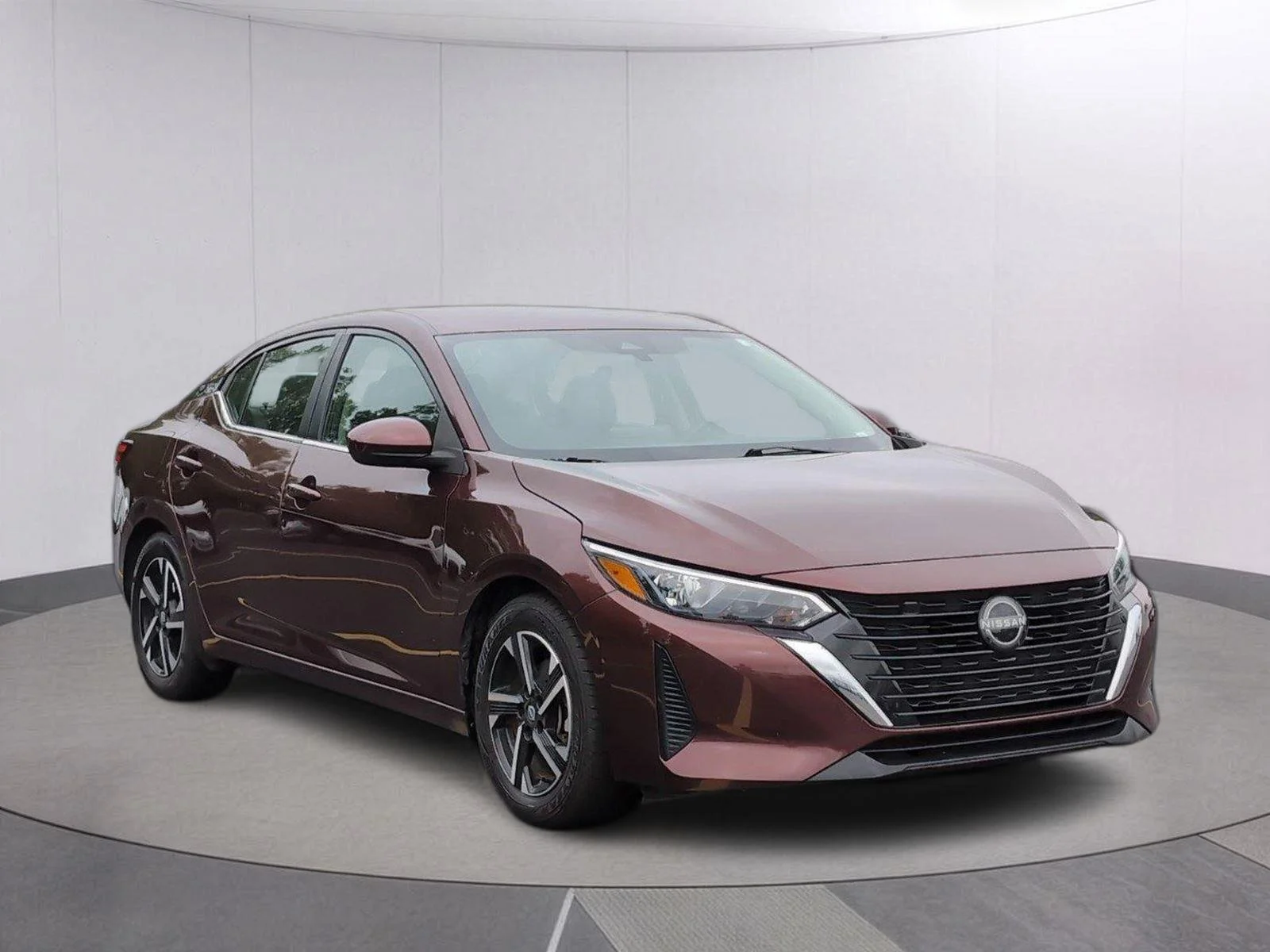 Used 2024 Rosewood Metallic Nissan SV image 9