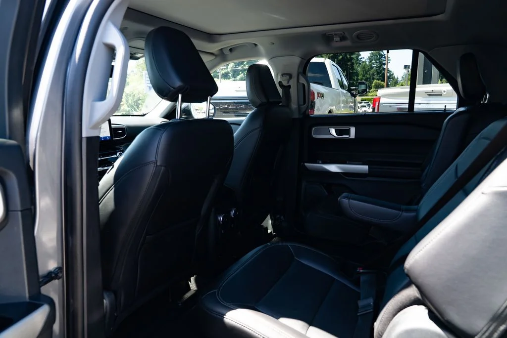 Used 2021 Gray Ford Limited image 21
