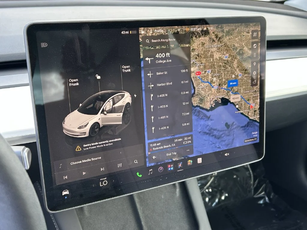 Used 2023 Pearl White Multi-Coat Tesla Base image 26