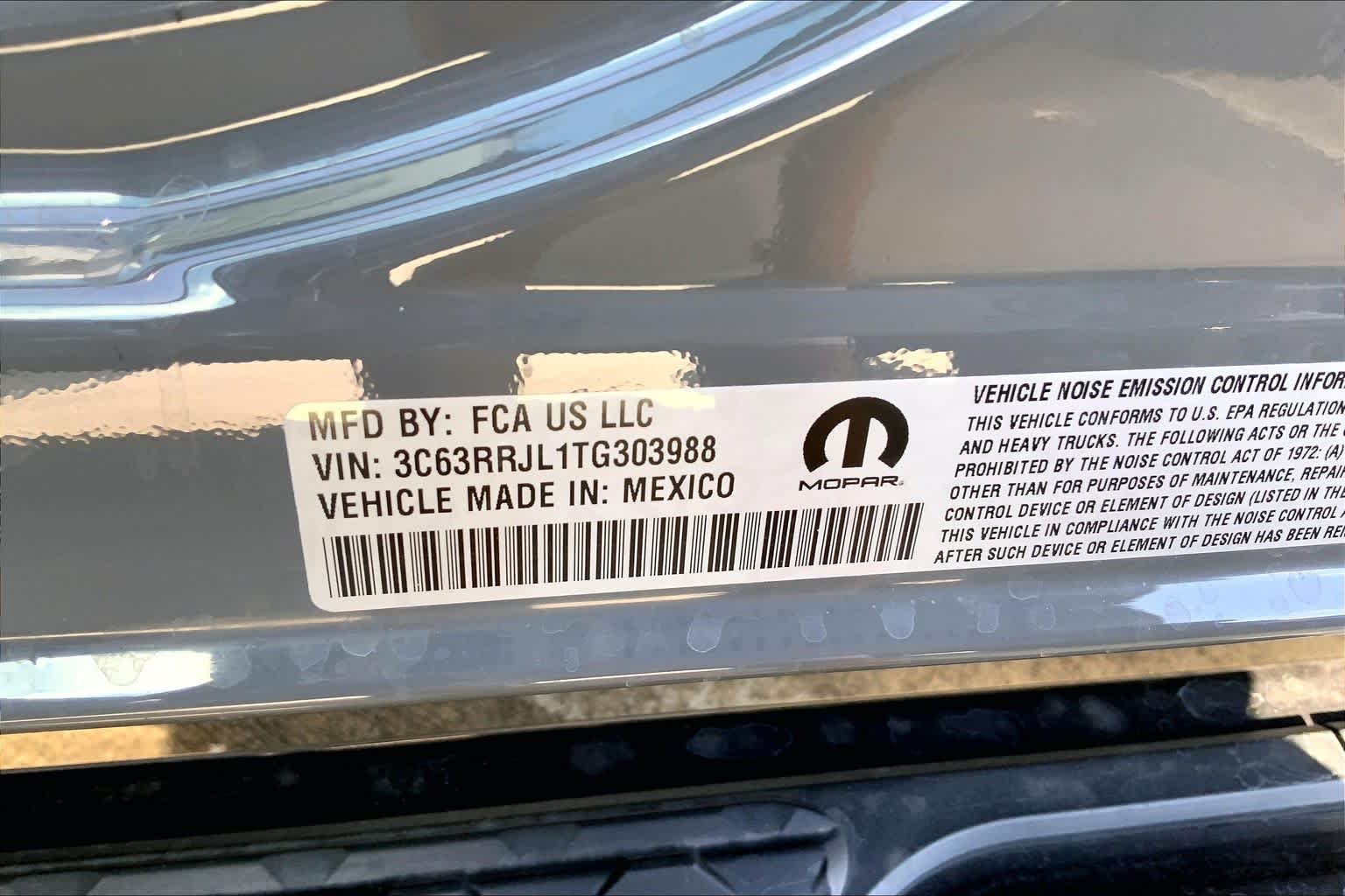 New 2026 Ceramic Gray Clear-Coat Exterior Paint RAM Laramie image 17