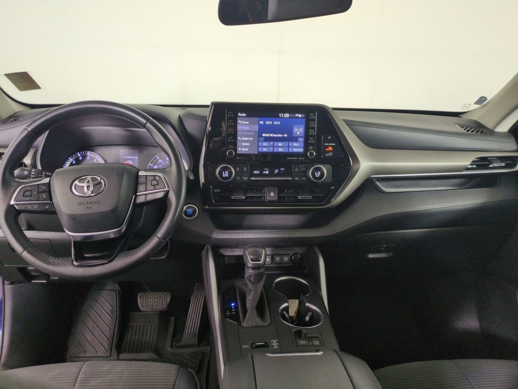 Used 2020 Blueprint Toyota LE image 14