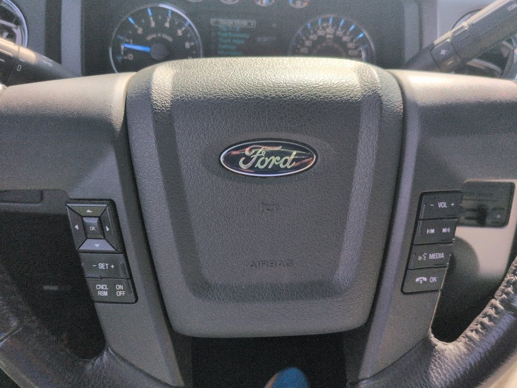 Used 2014 RACE RED Ford XLT image 17