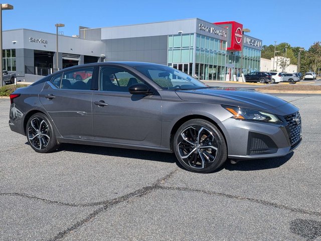 2025 Nissan Altima 2.5 SR