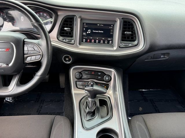 Used 2021 Red Dodge SXT image 32