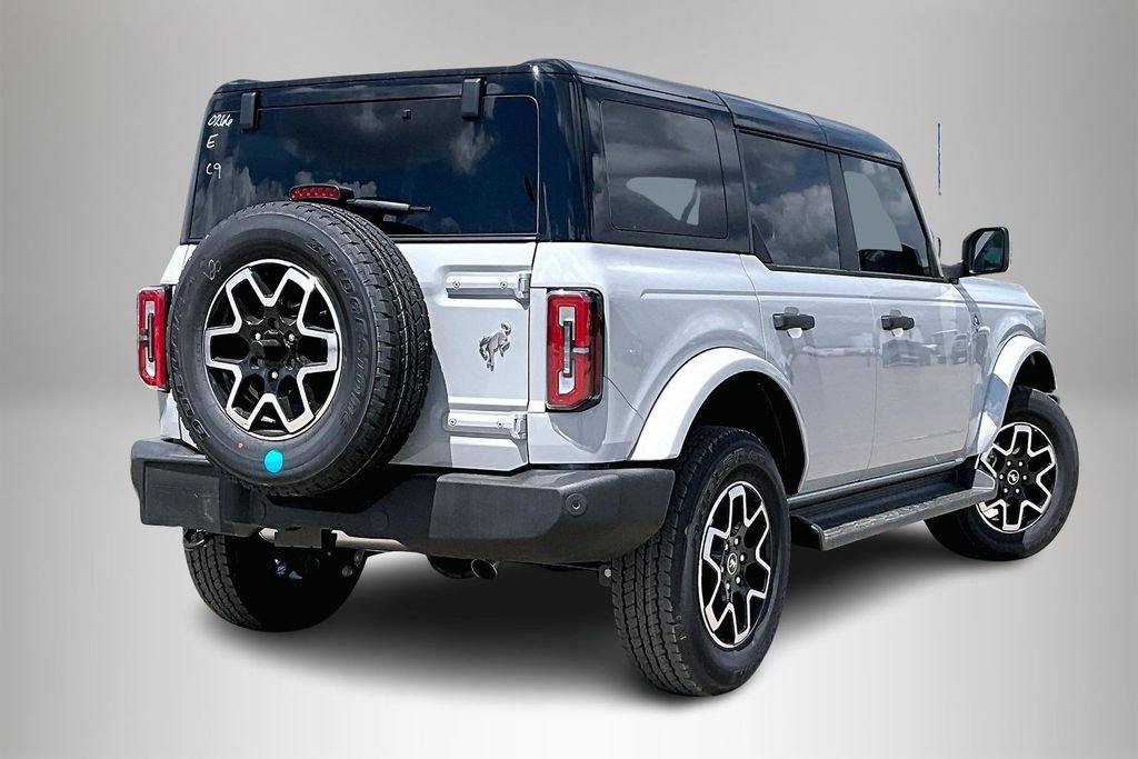 New 2026 Ford Bronco Outer Banks 4D Sport Utility