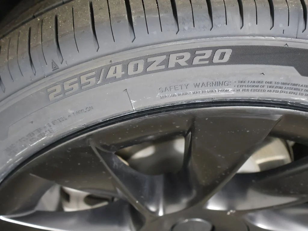 Used 2023 White Tesla Long Range image 24