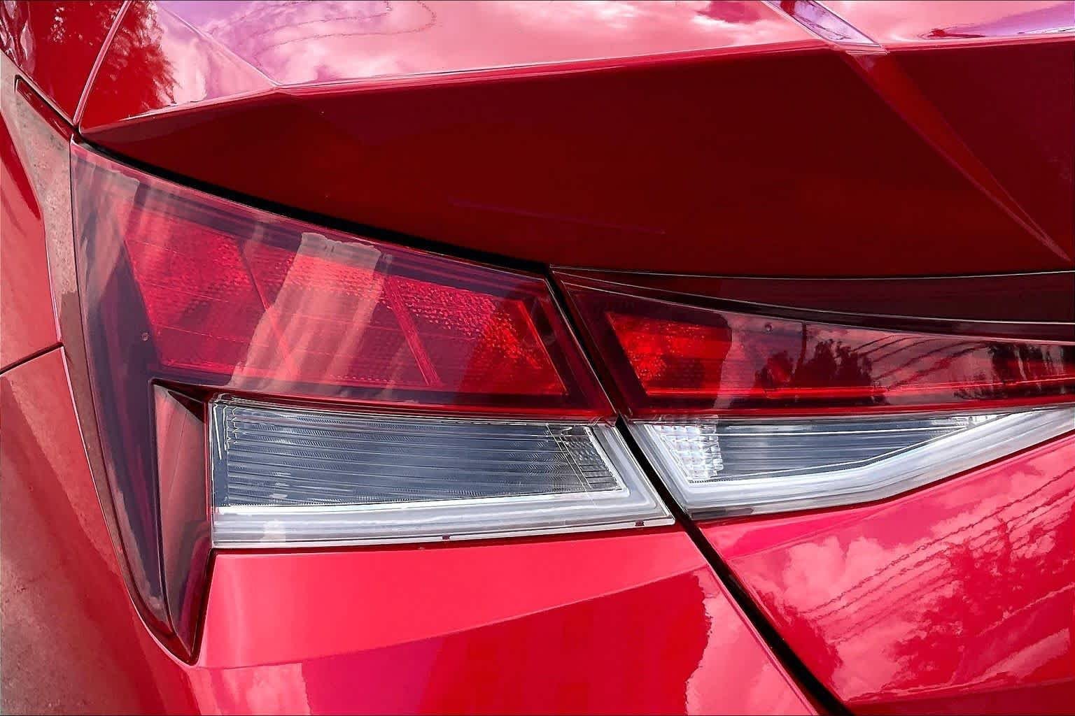 Used 2023 Calypso Red Hyundai SEL image 25