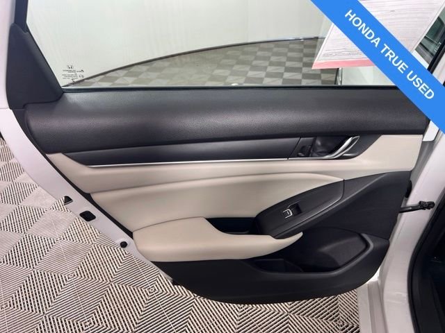 Certified Used 2019 Platinum White Pearl Honda LX image 29