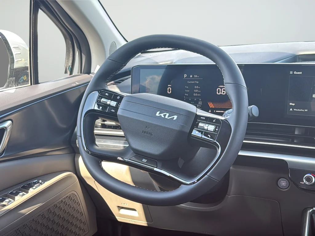 New 2027 Ceramic Silver Kia LXS image 42