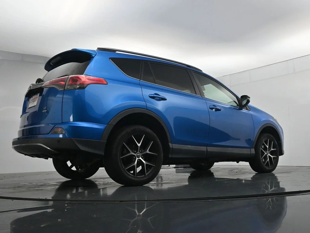 Used 2017 Blue Toyota SE image 22