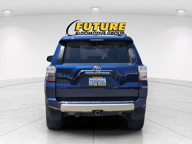 Used 2016 Blue Toyota Trail image 8