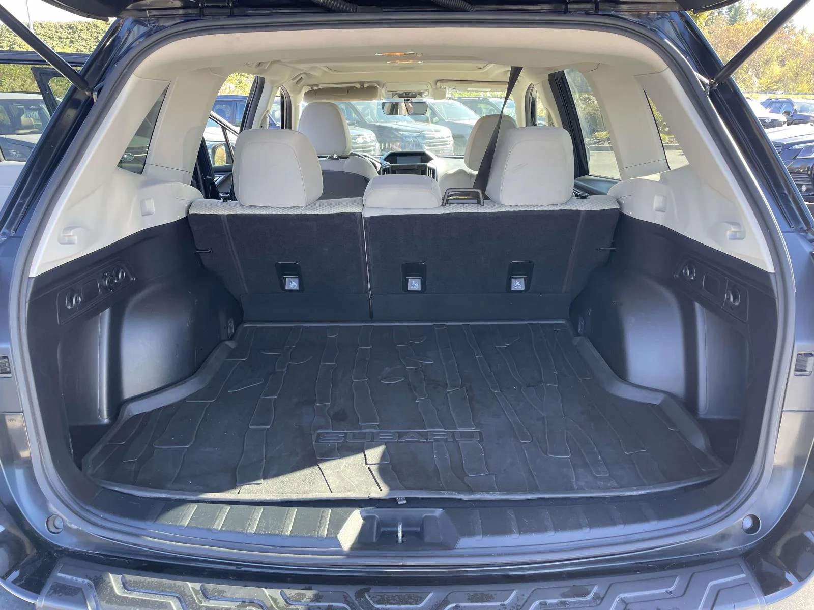 Used 2019 Crystal Black Silica Subaru Premium image 33