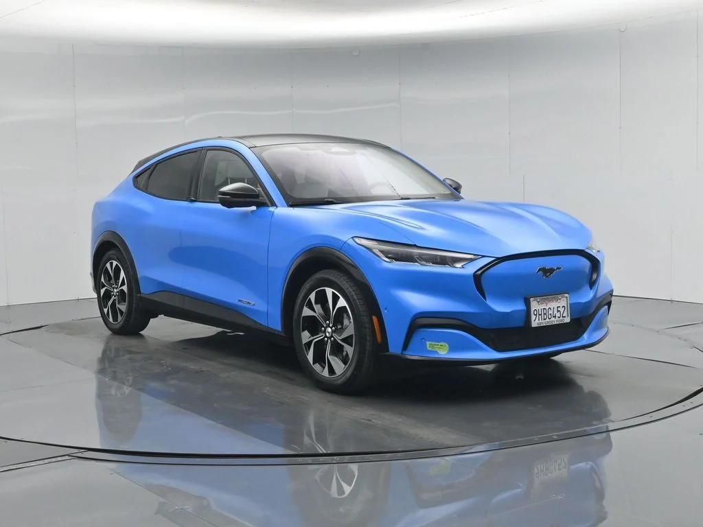 Used 2023 Blue Ford Premium image 55