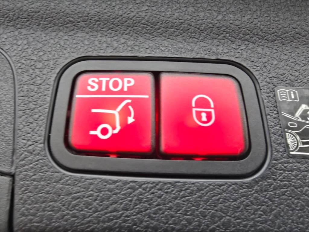 2025 Mercedes-Benz GLE AMG GLE 53 - Photo 19