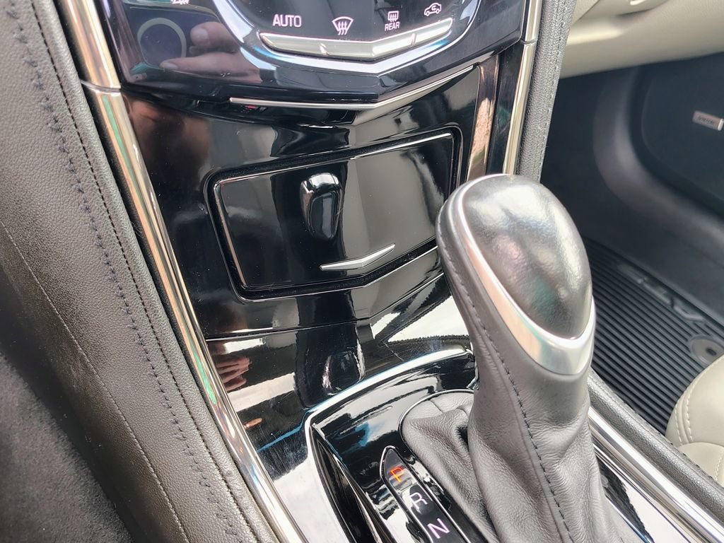 Used 2018 RADIANT SILVER METALLIC Cadillac Luxury AWD image 25