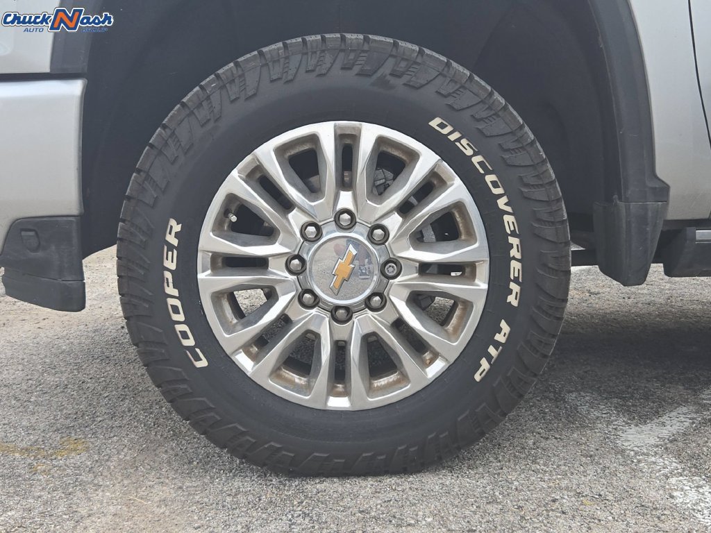 Used 2022 SILVER ICE METALLIC Chevrolet High Country image 10