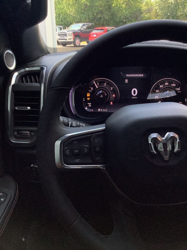 2025 RAM 2500 Laramie - Photo 13
