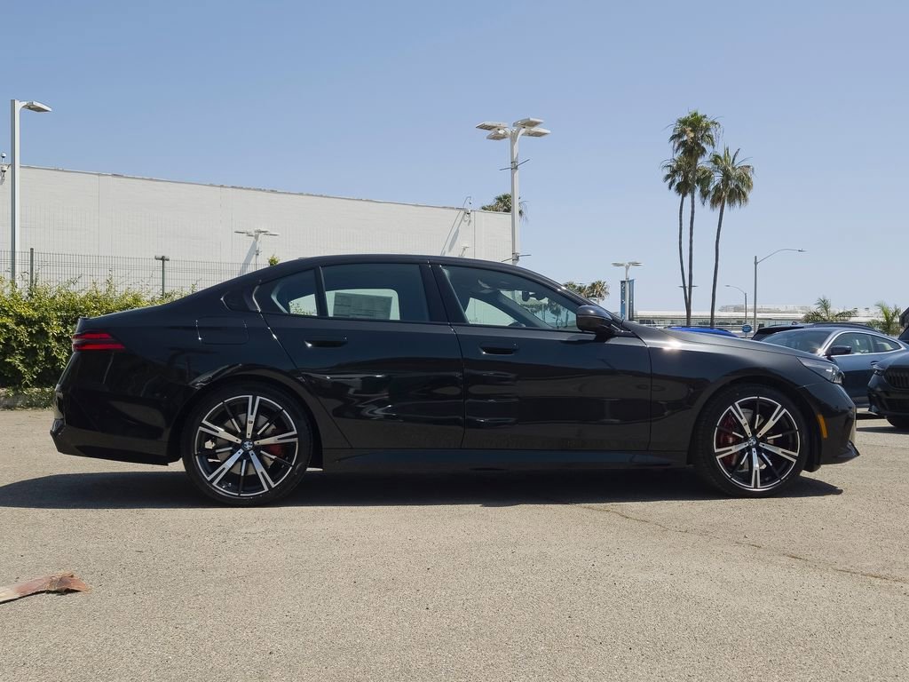 New 2026 Black Sapphire Metallic BMW 530i image 4