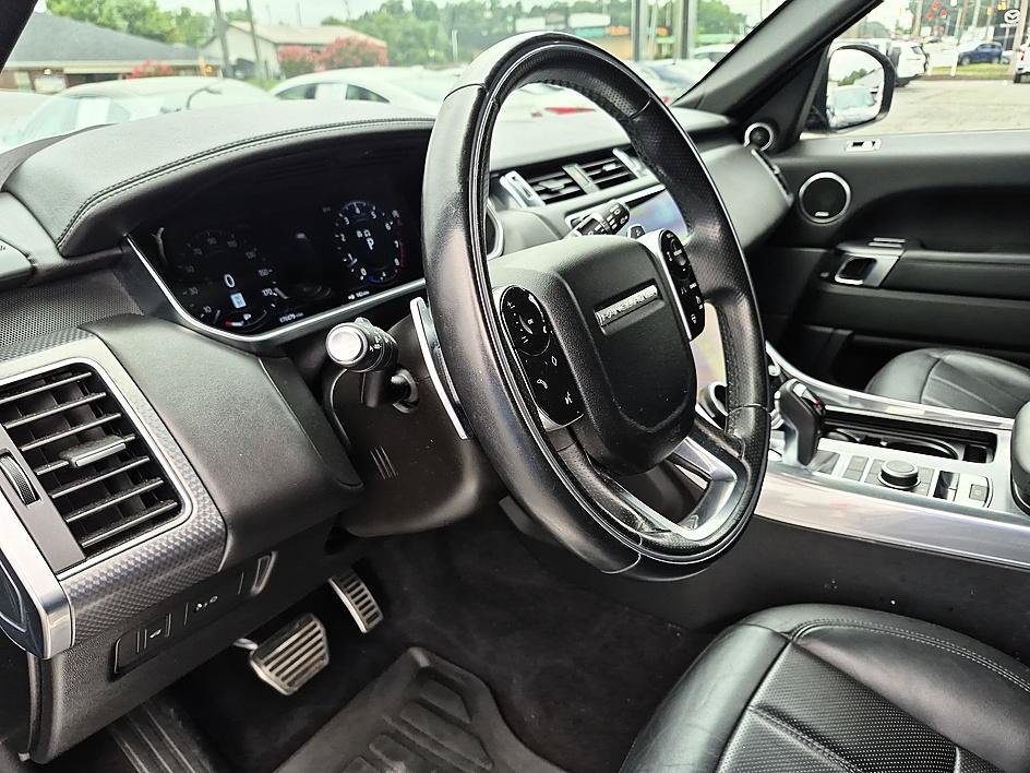 Used 2021  Land Rover HSE Dynamic image 16