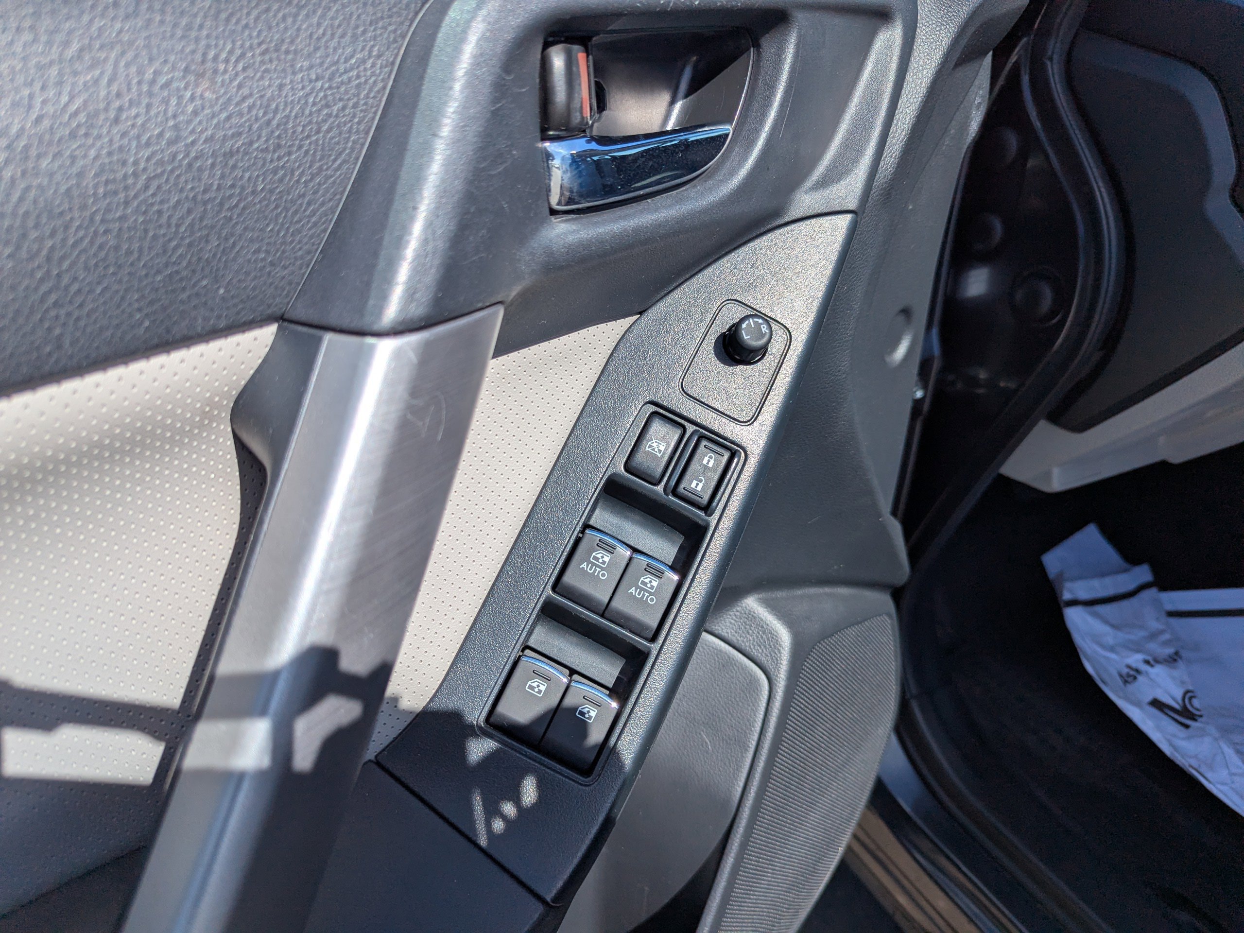 2017 Subaru Forester Limited - Photo 11