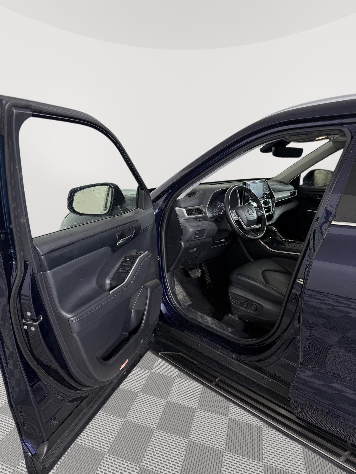 Used 2022 Blueprint TOYOTA  image 3