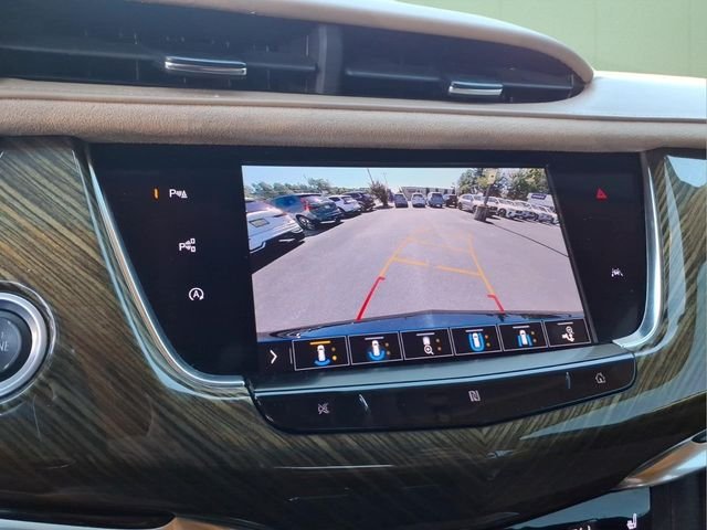 Used 2020 Black Cadillac Sport image 25