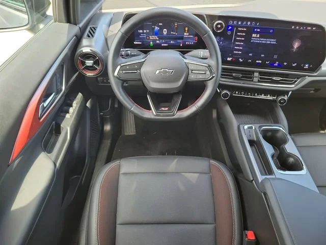 2024 Chevrolet Equinox EV RS - Photo 9