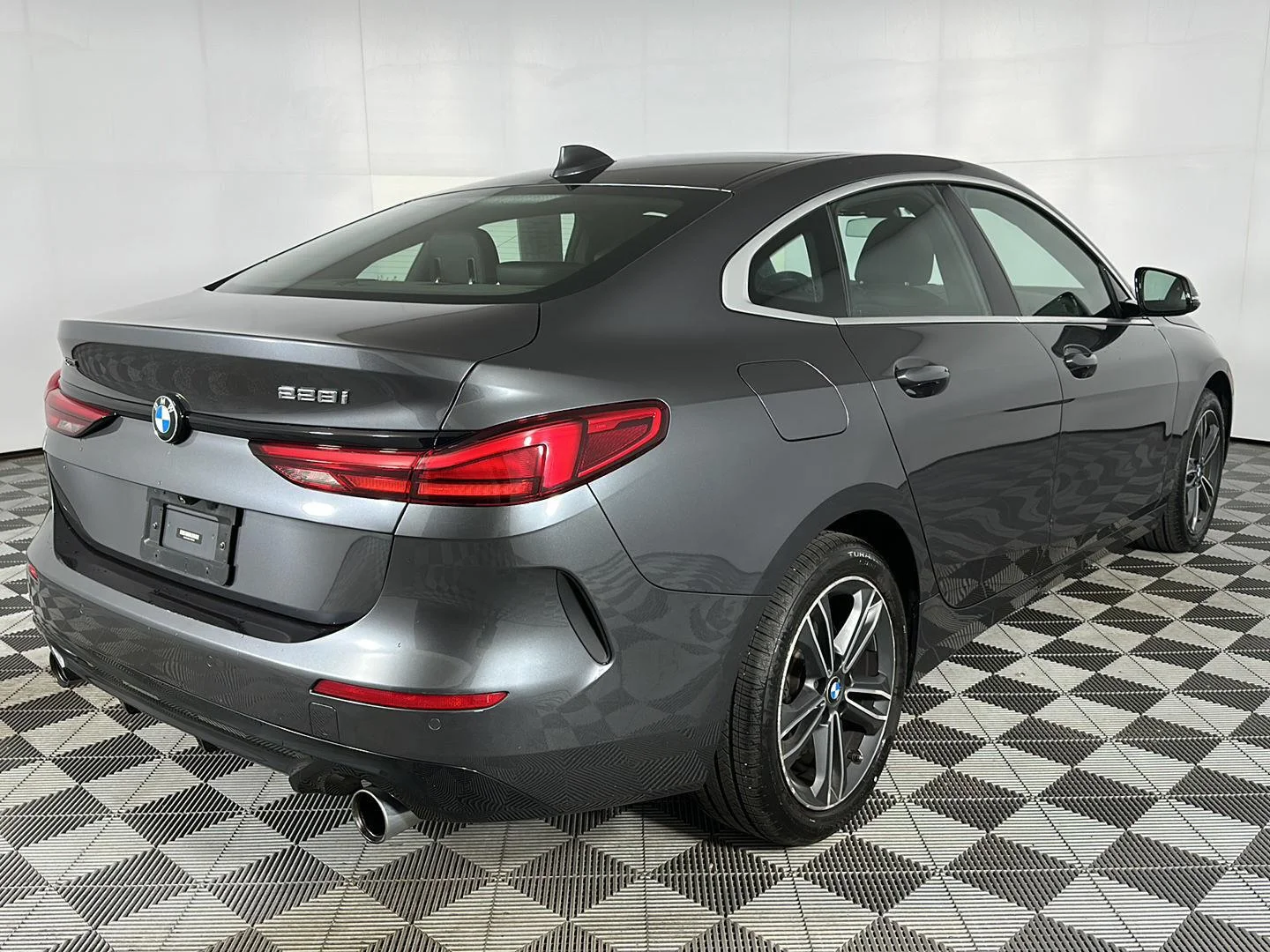 Used 2020 Mineral Grey Metallic BMW 228i xDrive image 27