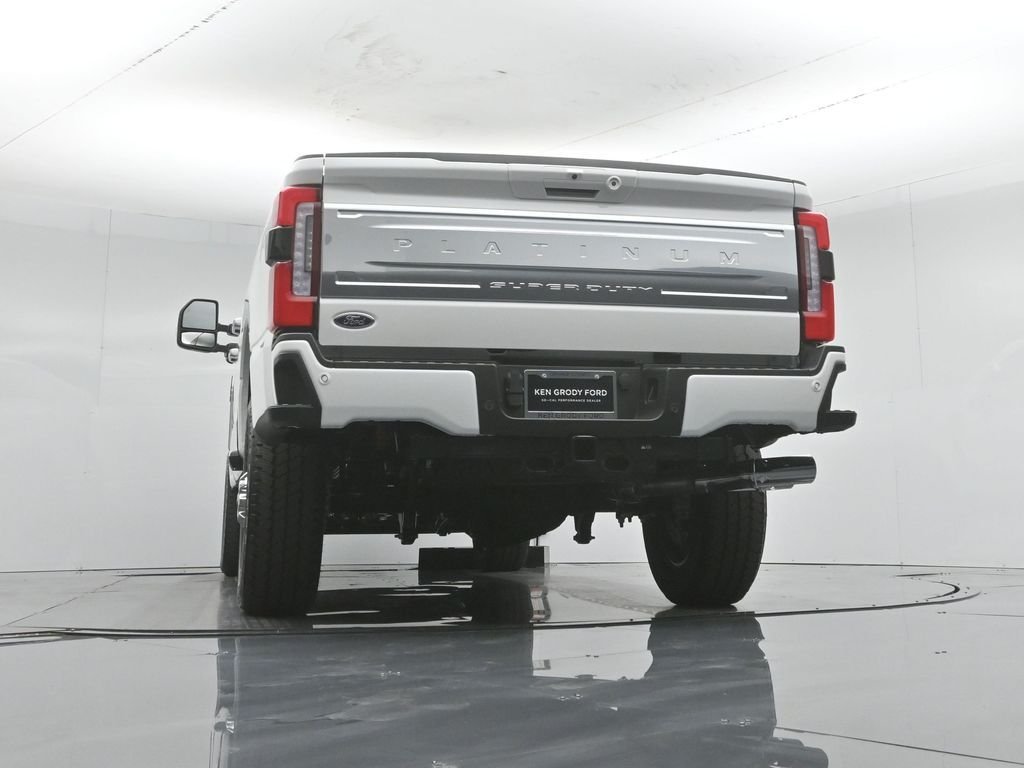 New 2026 Star White Metallic Tri-Coat Ford Platinum image 48