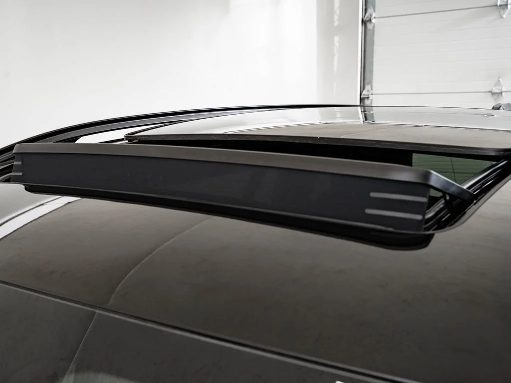 New 2027 Black Sapphire Metallic BMW xDrive40i image 14