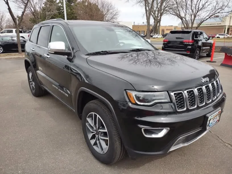 Used 2019 Jeep Grand Cherokee Limited with VIN 1C4RJFBG9KC772385 for sale in Brooklyn Park, MN