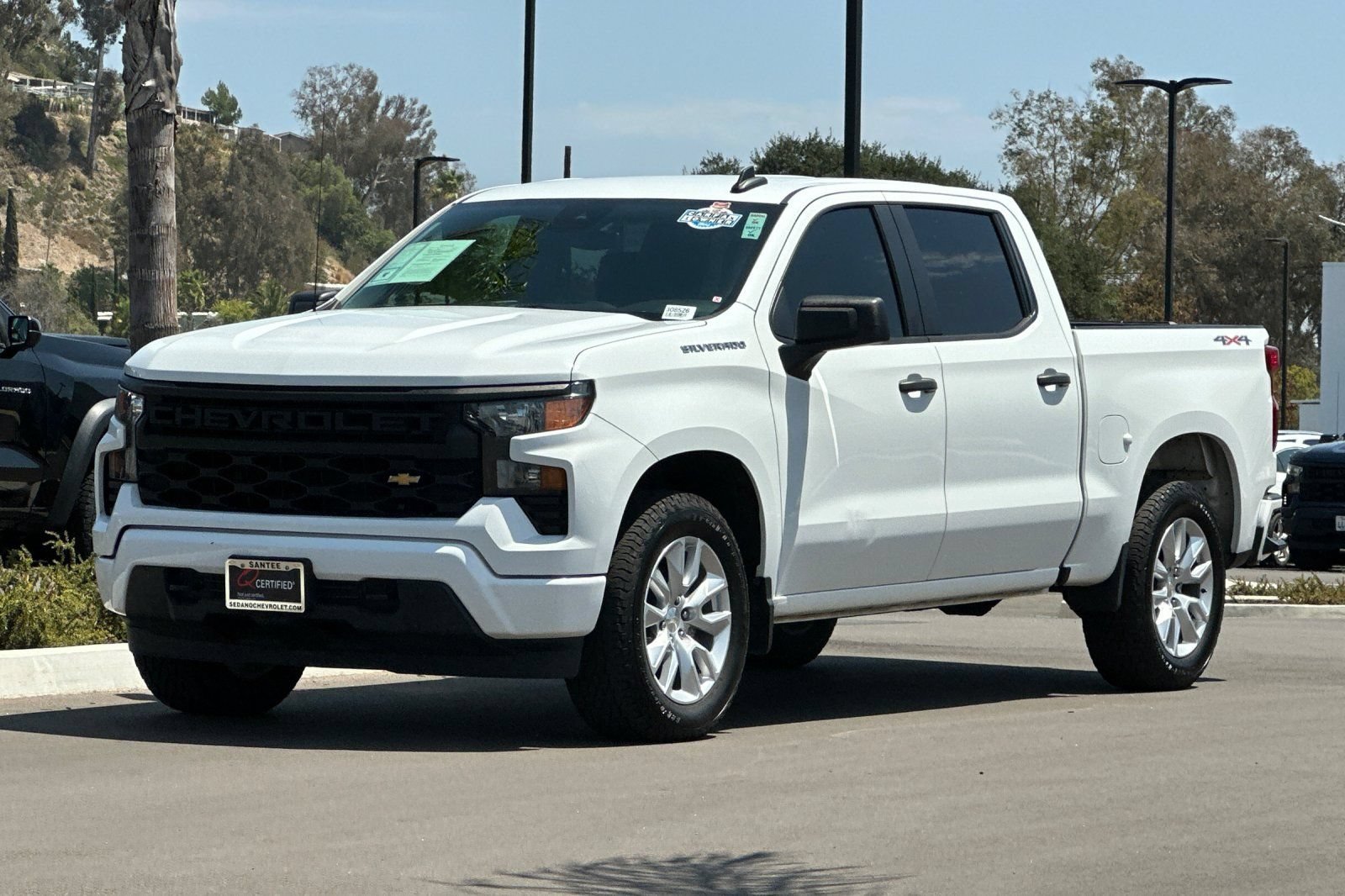 Used 2022 Summit White Chevrolet Custom image 8