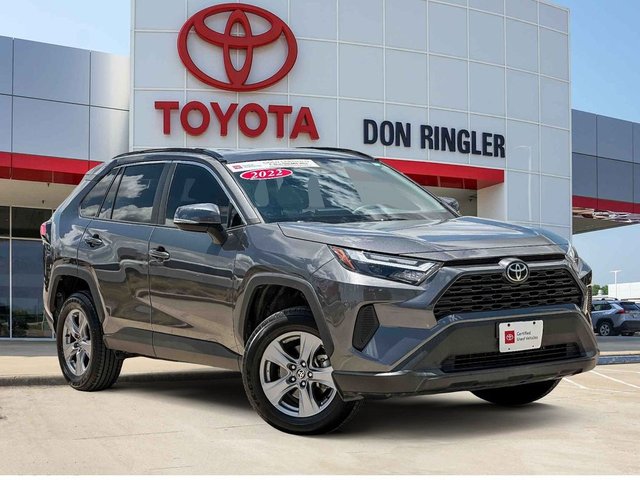 2022 Toyota RAV4 XLE
