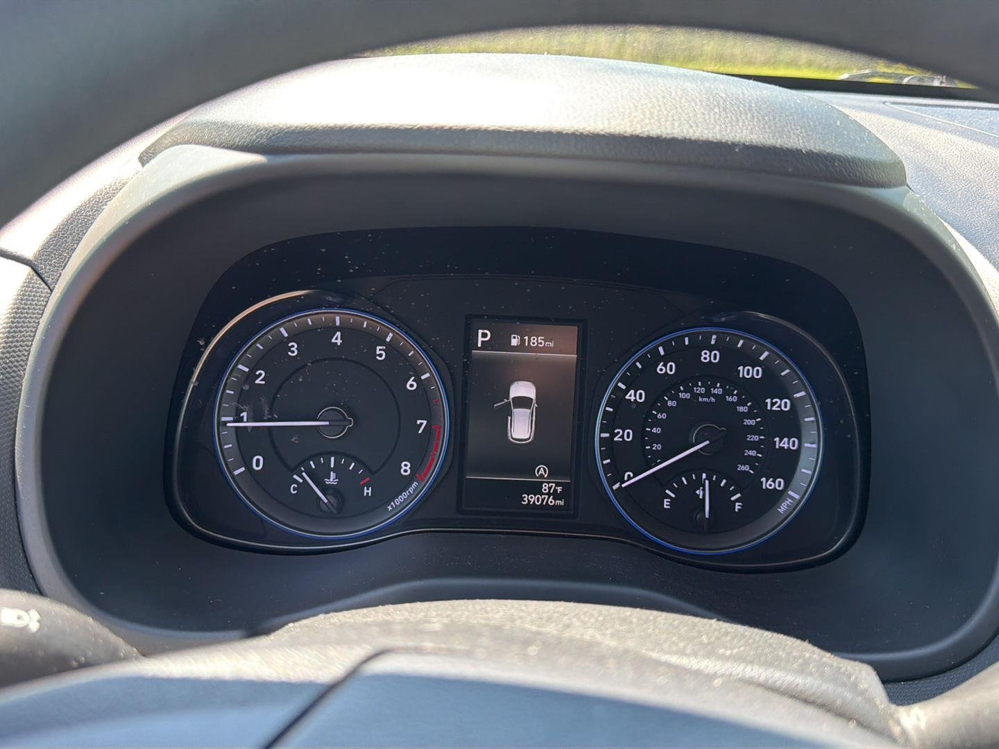 Used 2022 Ultra Black Hyundai SEL image 11