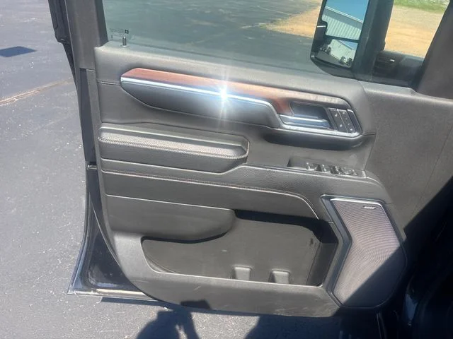 Used 2024 Titanium Rush Metallic GMC Denali image 11