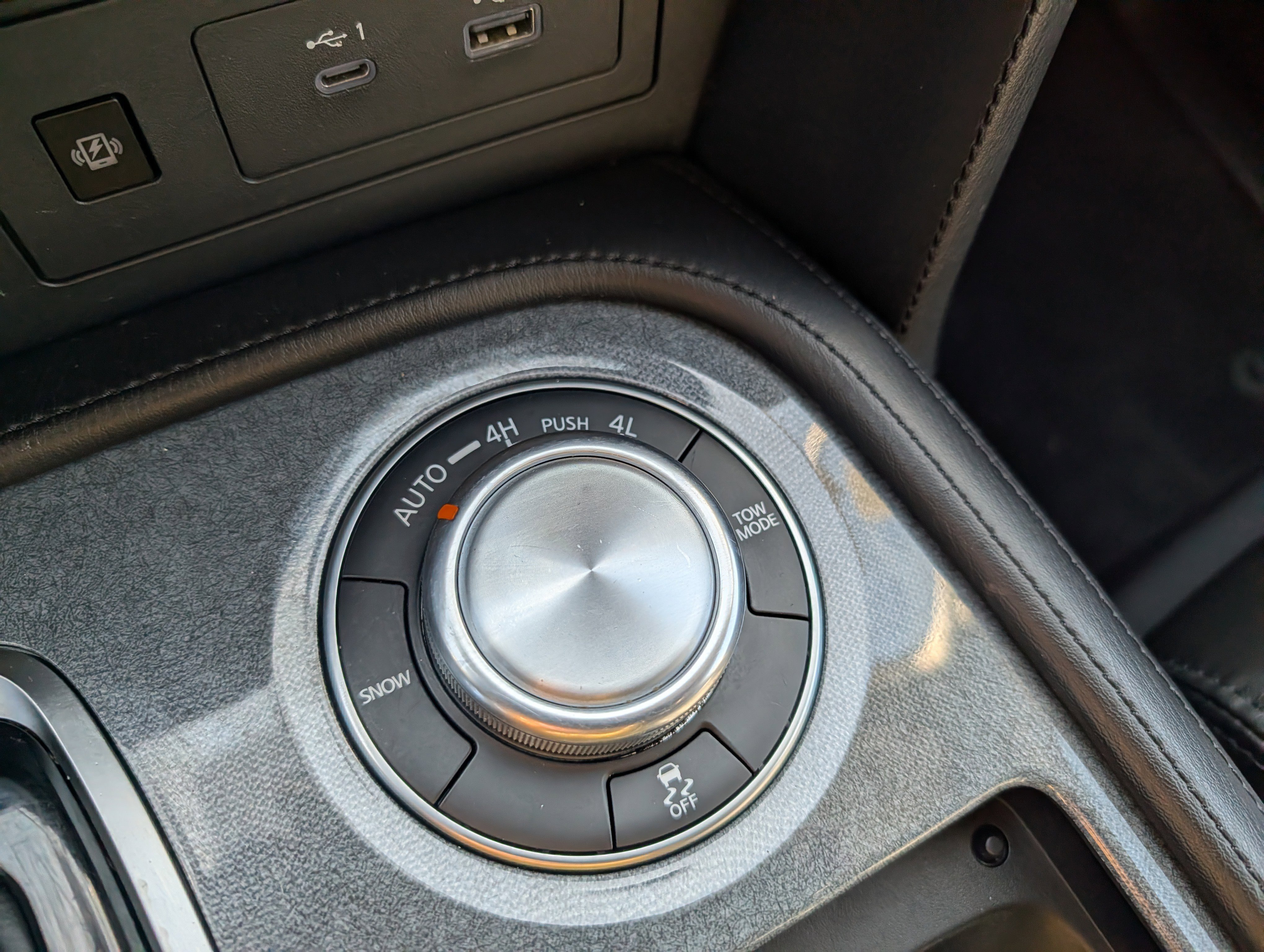 2021 Nissan Armada SV - Photo 33