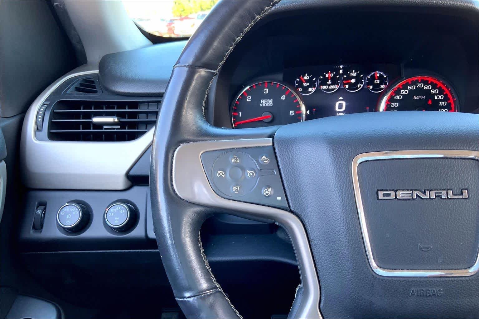 Used 2016 Onyx Black GMC Denali image 24