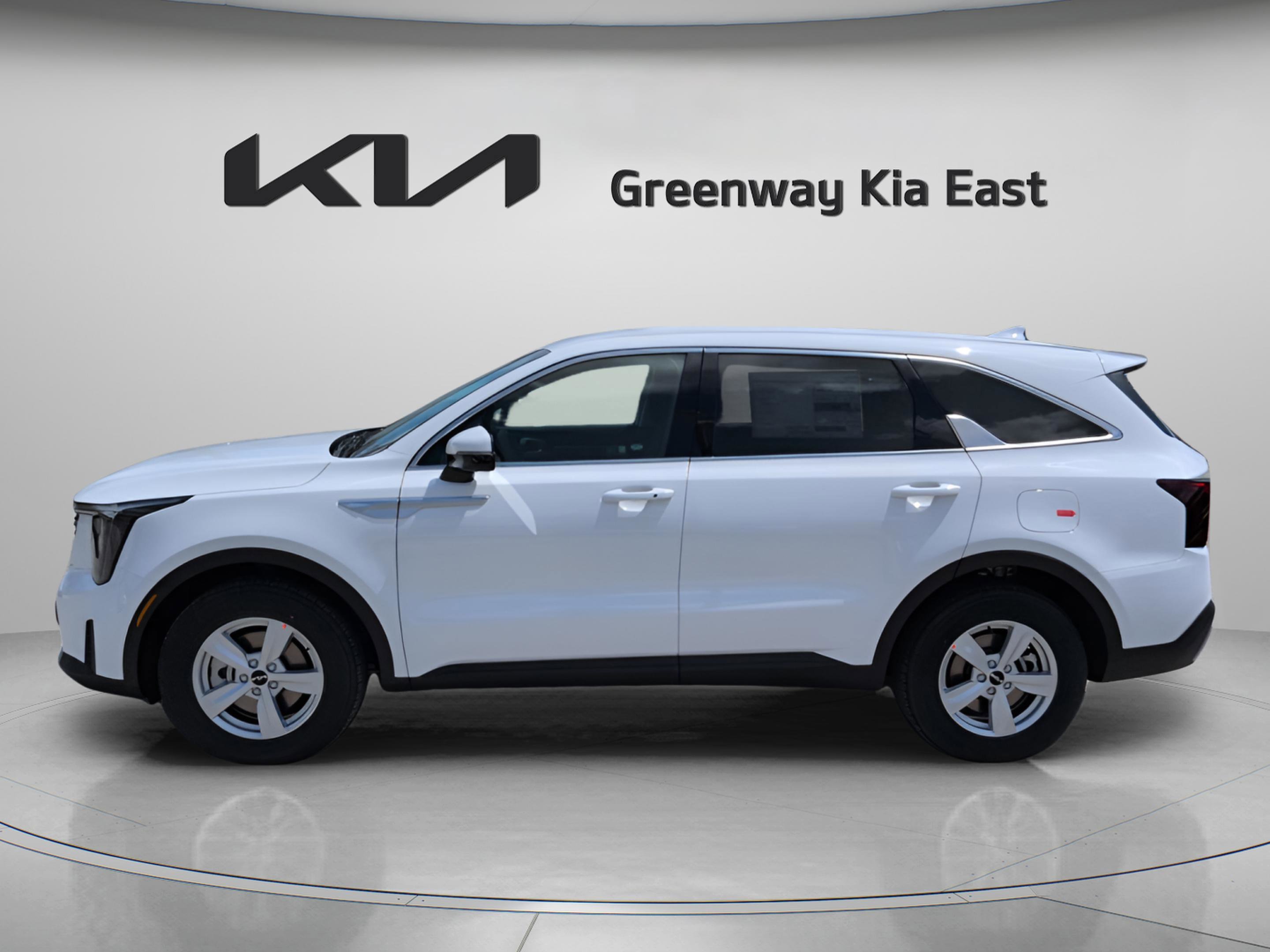 New 2026 Glacial White Pearl Kia LX image 9
