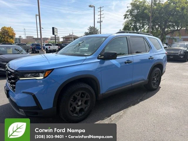 Used 2025 Blue Honda TrailSport image 1