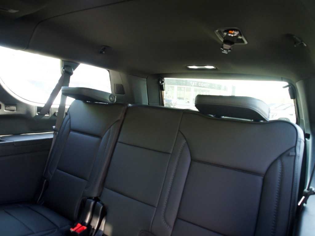 2026 GMC Yukon XL Denali - Photo 16