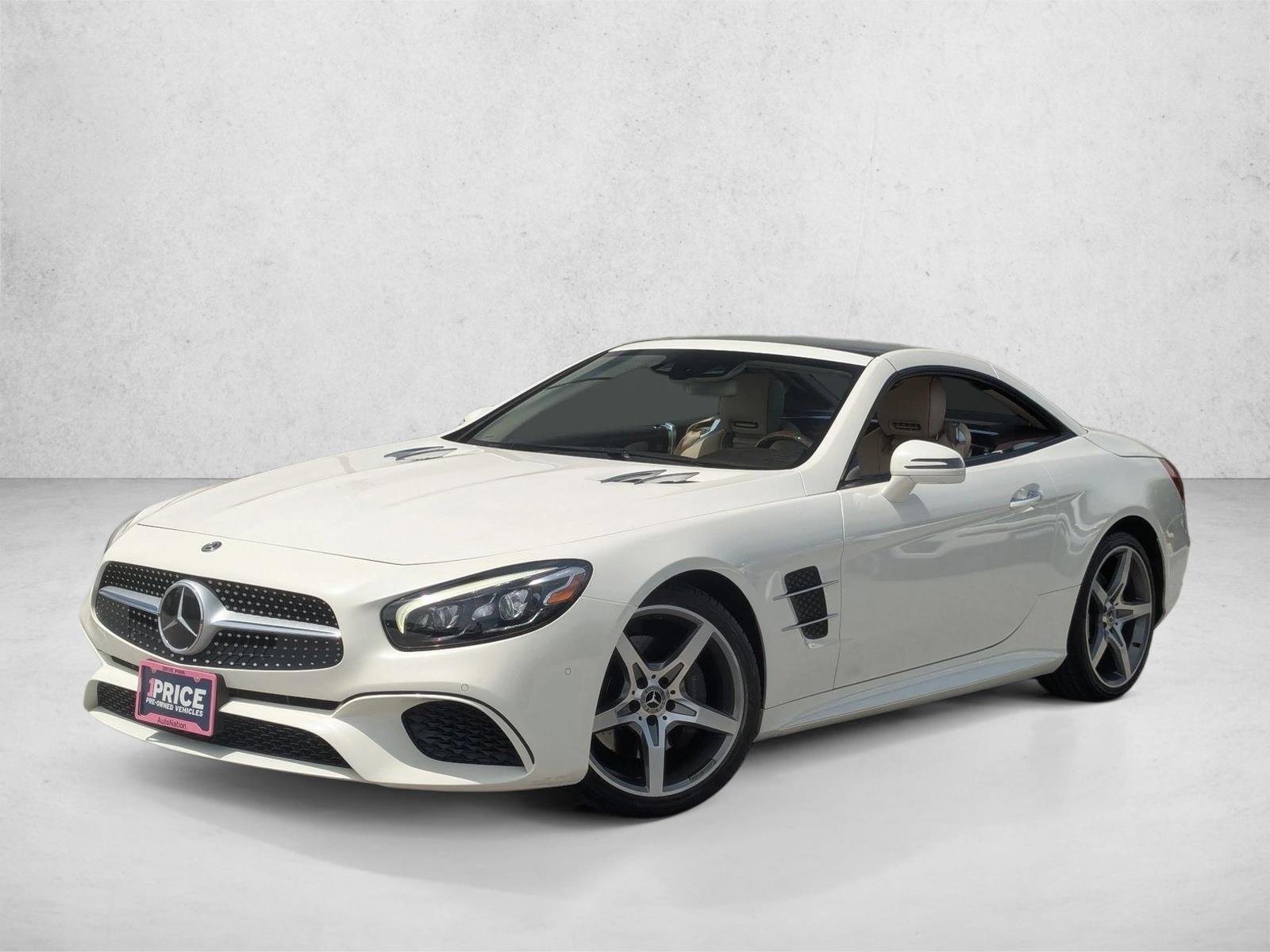 Used 2019 Designo Diamond White Metallic Mercedes-Benz SL 550 image 1