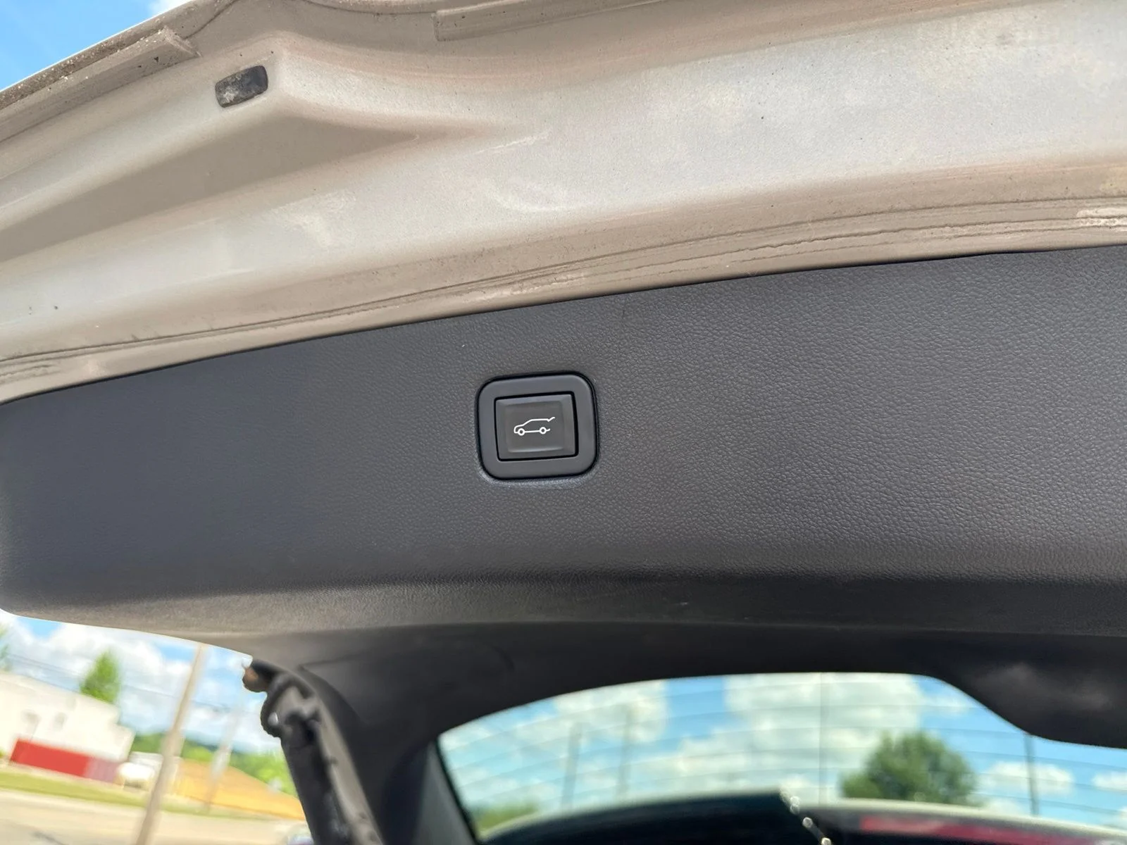 Used 2021 Gray Chevrolet LT image 41