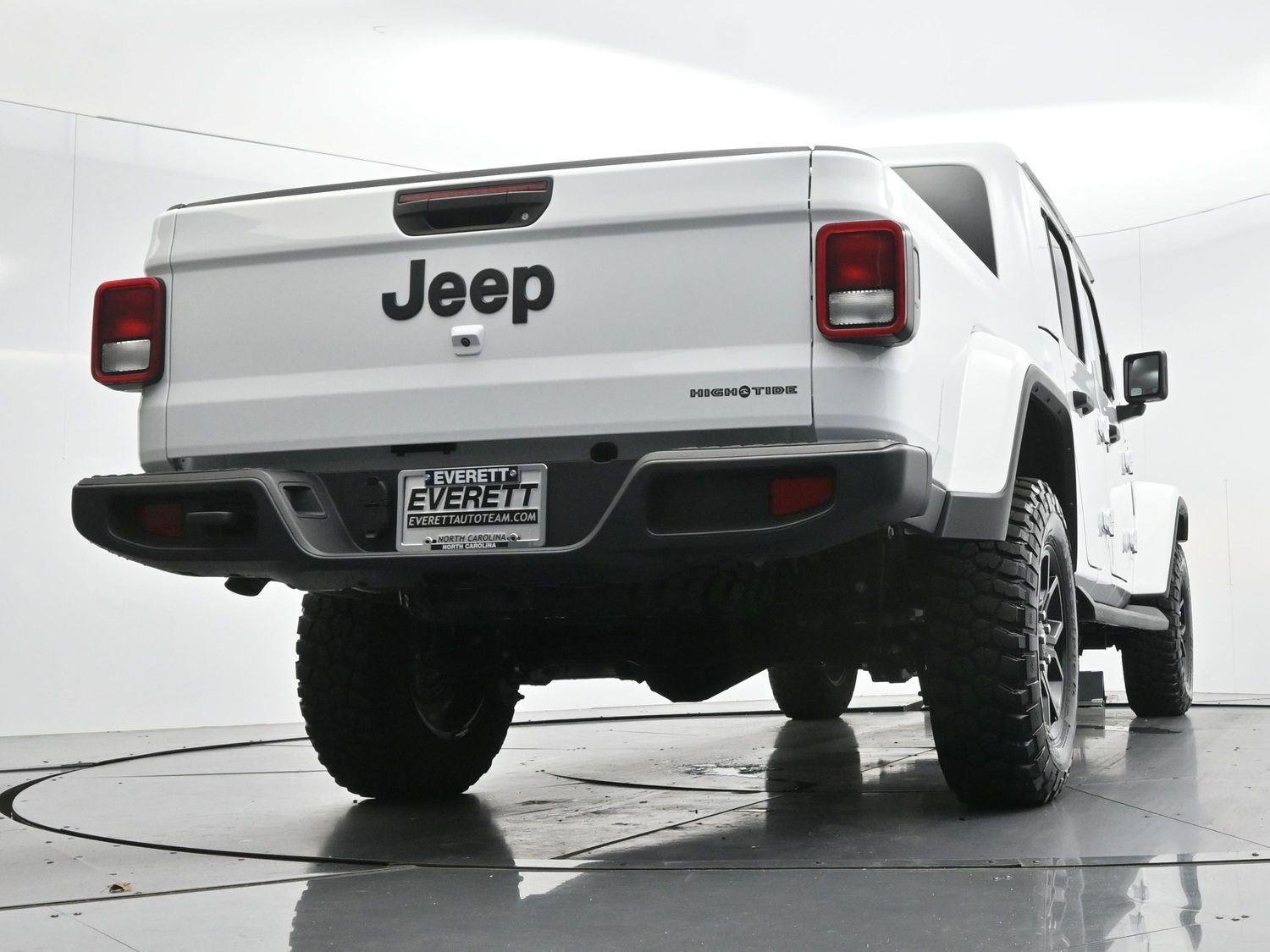 Used 2025 White Jeep High Tide image 43