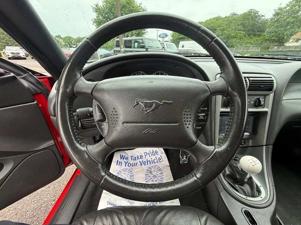 Used 2004 Red Ford GT image 15