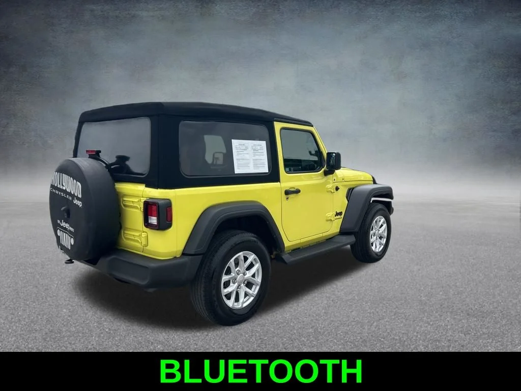 Used 2023 Yellow Jeep Sport S image 5
