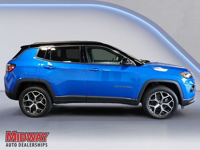 New 2026 Hydro Blue Pearl-Coat Exterior Paint Jeep Limited image 6