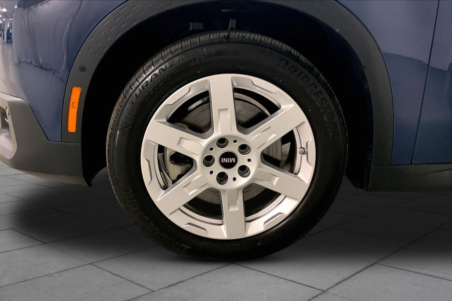Used 2025 Indigo Sunset Blue Metallic MINI S image 10
