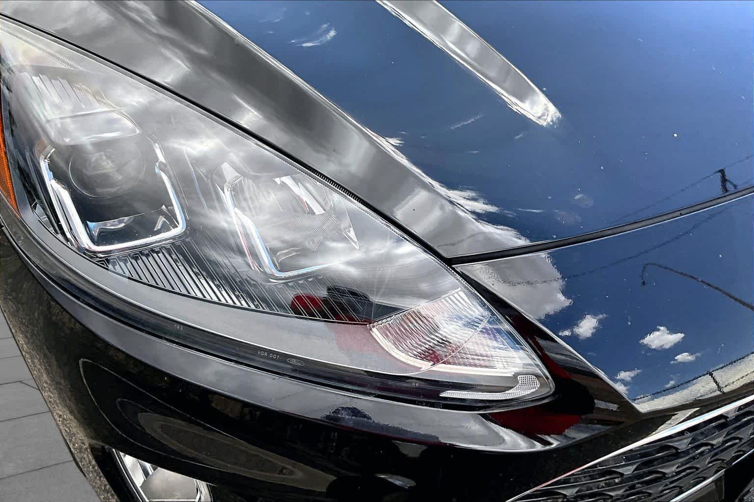 Used 2022 Agate Black Metallic Ford SEL Hybrid image 24