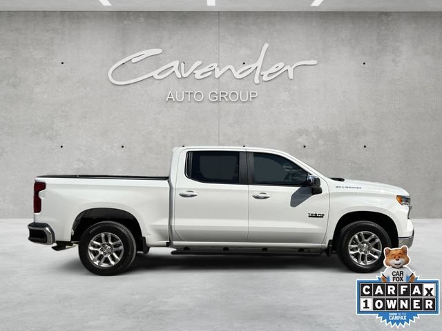 Used 2023 SUMMIT WHITE Chevrolet LT image 17