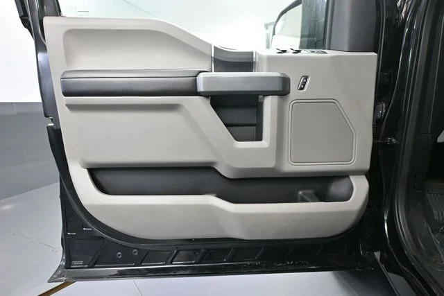 Used 2018 Black Ford XLT image 14